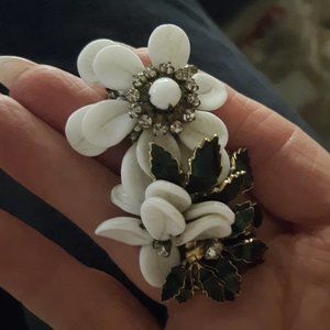 Miriam Haskell brooch